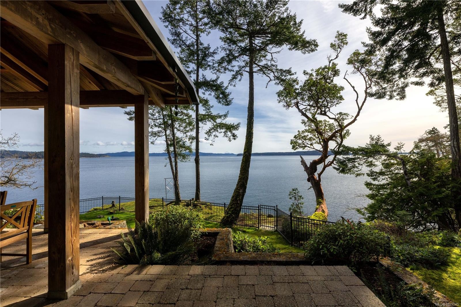 250 Holmes Rd, Salt Spring, BC
