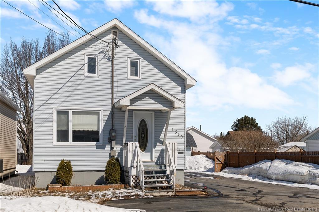 1540 Sunset Drive, Bathurst, NB
