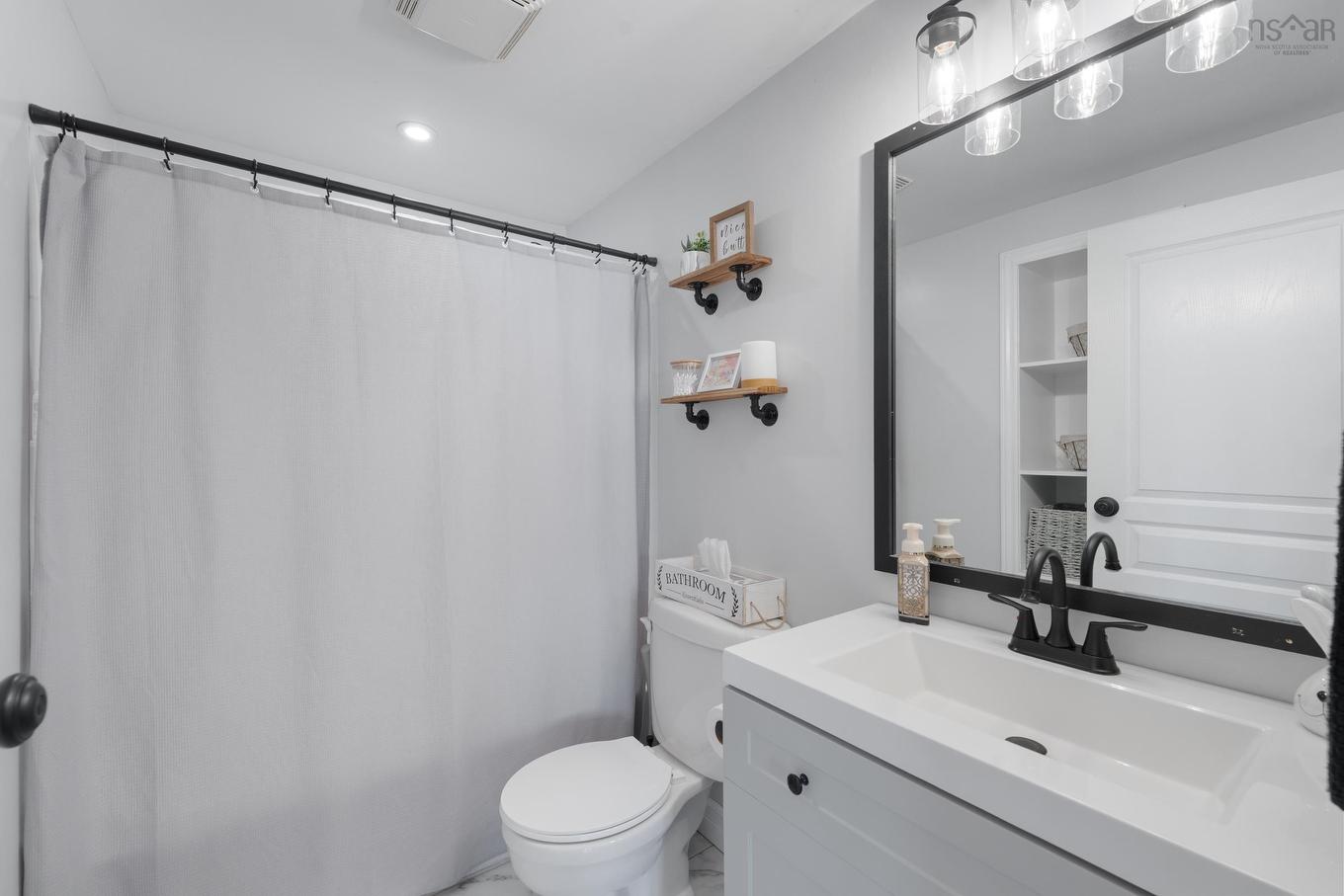 56 Second Avenue, Digby, NS