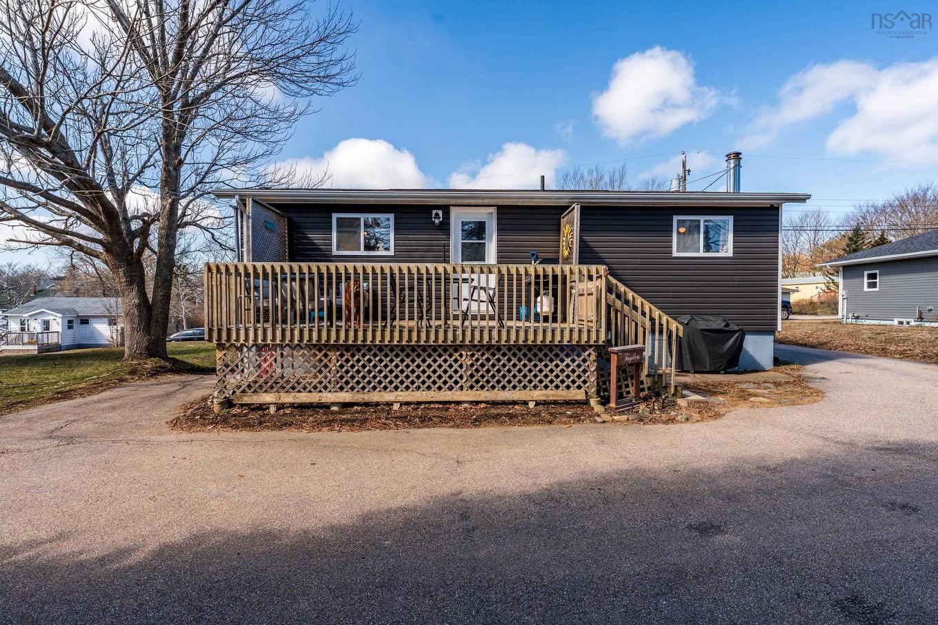 56 Second Avenue, Digby, NS