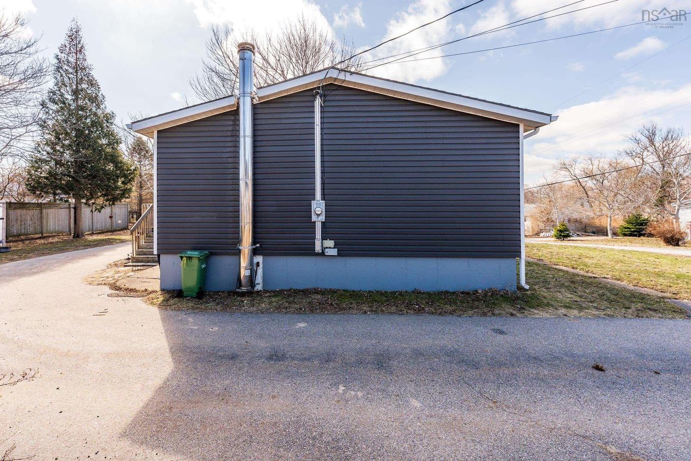 56 Second Avenue, Digby, NS