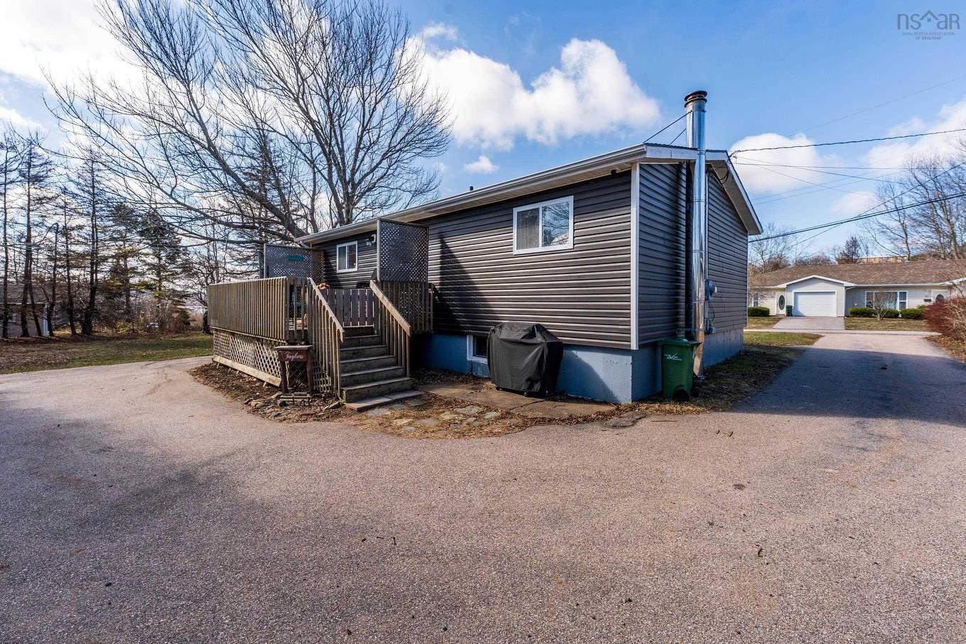 56 Second Avenue, Digby, NS