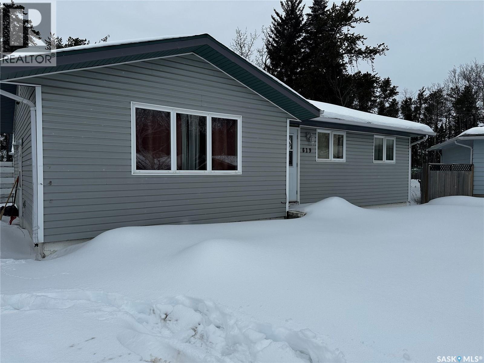 619 Guy Place, La Ronge, SK - Outdoor With Exterior
