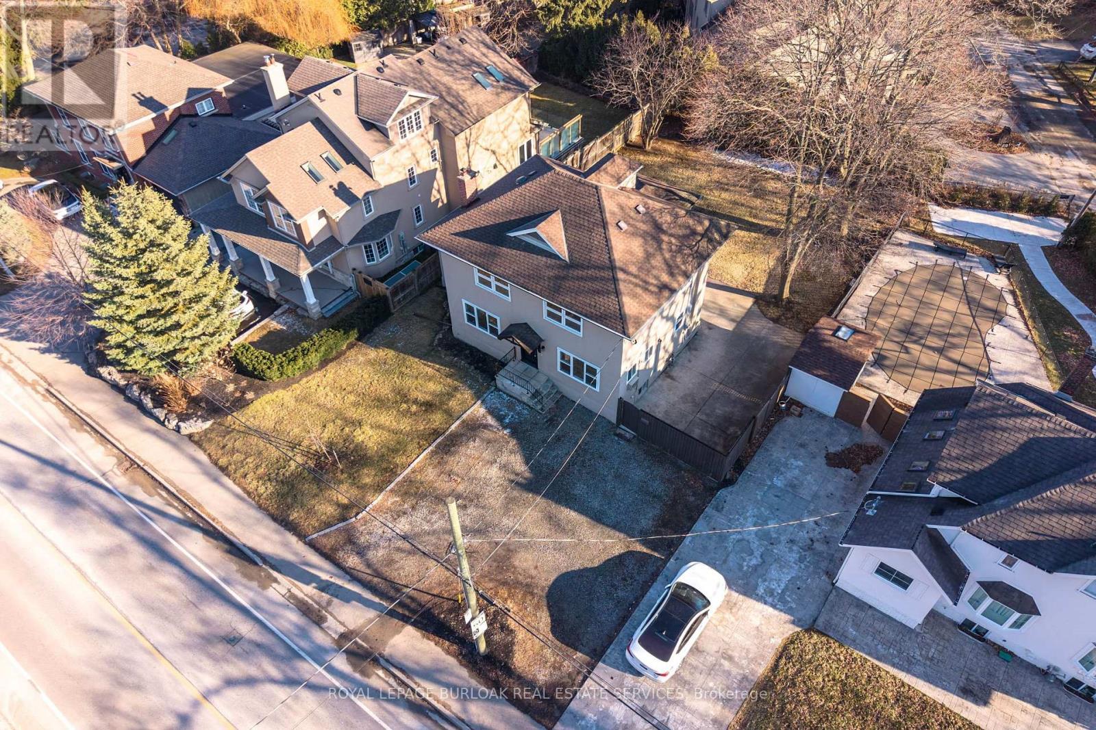 1012 North Shore Boulevard E, Burlington, ON - Outdoor With View
