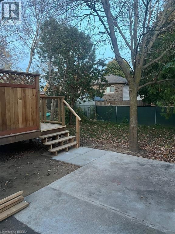 54 Debby Crescent, Brantford, ON - Outdoor