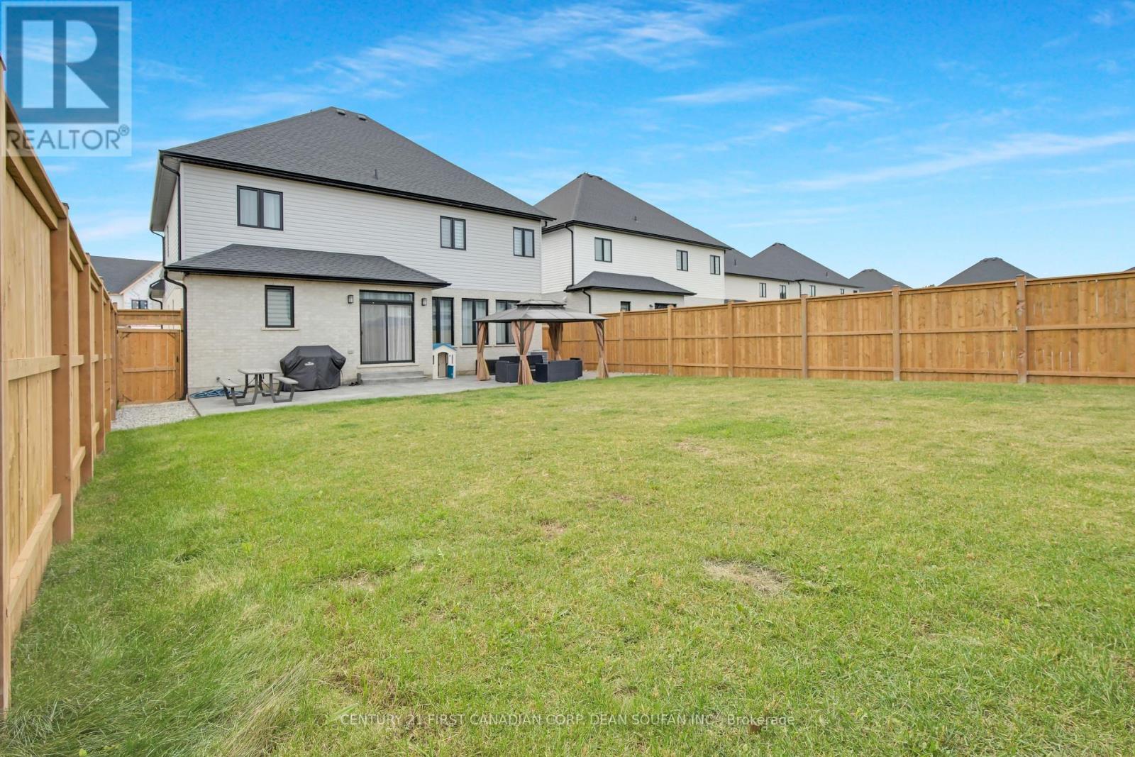 7251 Silver Creek Circle, London South (South V), ON - Outdoor