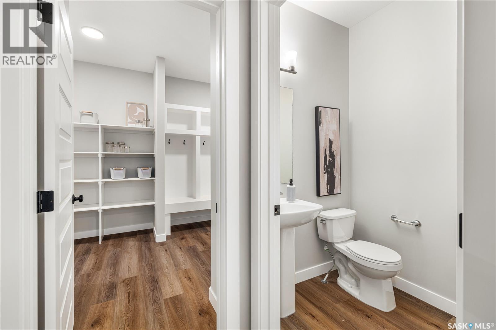 12 Vancouver Crescent, Pilot Butte, SK - Indoor Photo Showing Bathroom