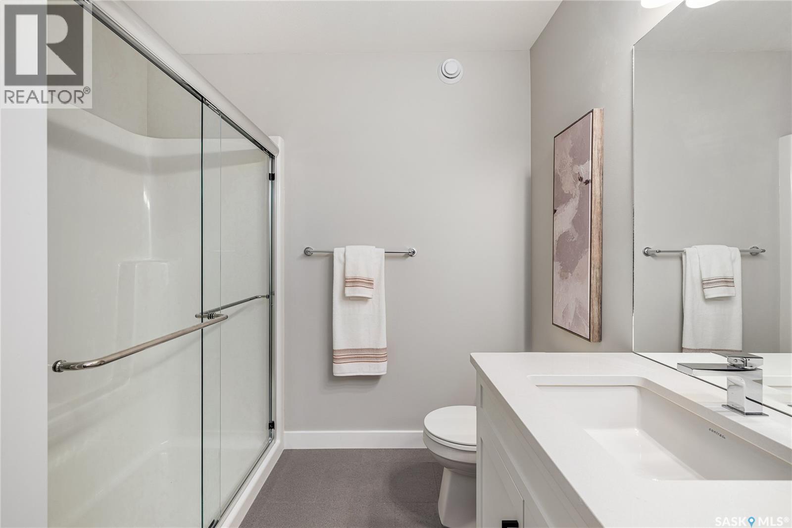 12 Vancouver Crescent, Pilot Butte, SK - Indoor Photo Showing Bathroom