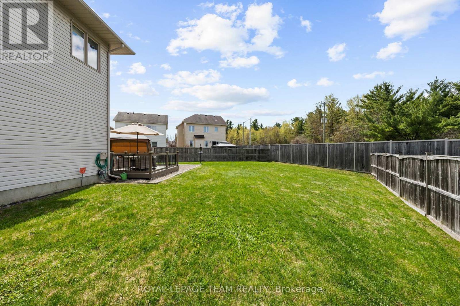 144 Whernside Terrace, Ottawa, ON - Outdoor