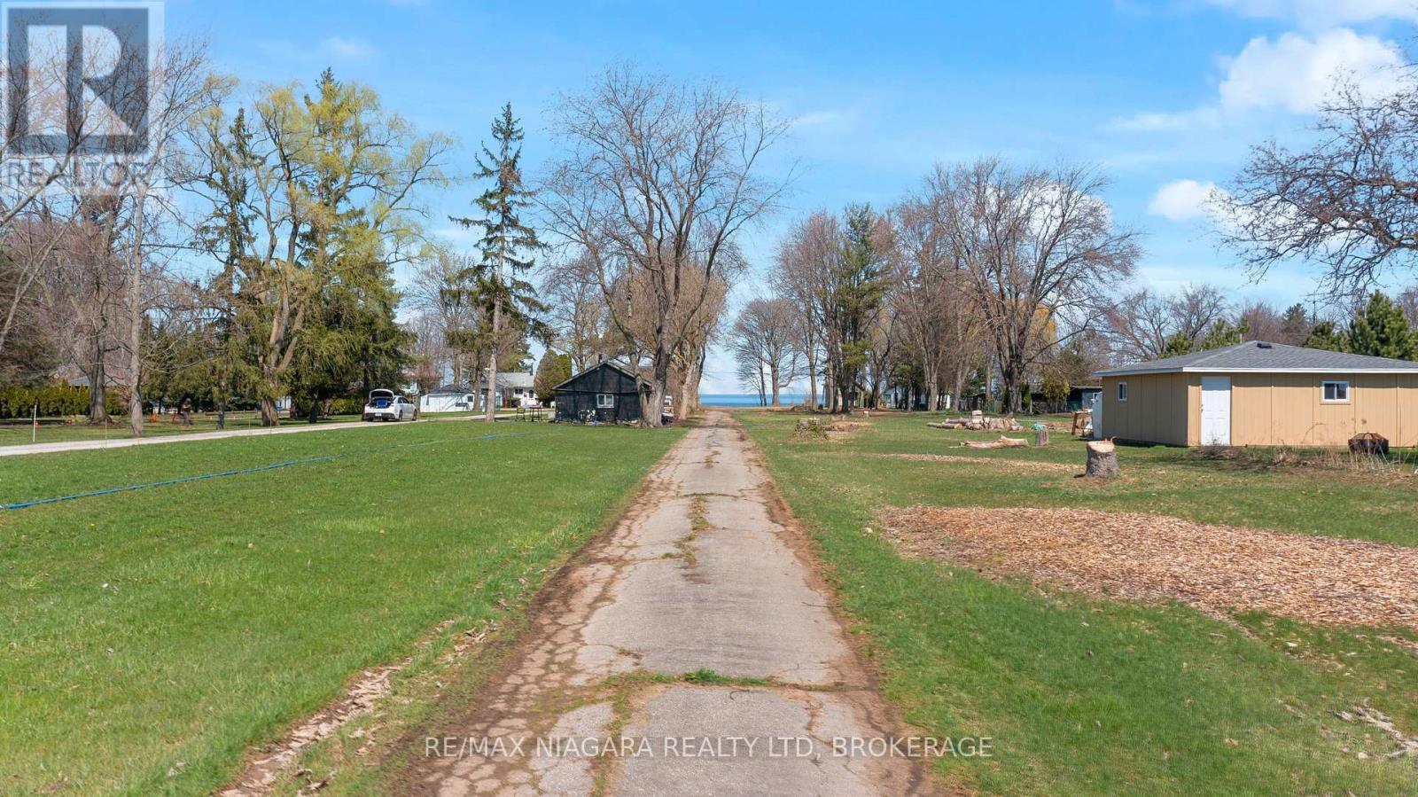 1204 Lakeshore Road W, St. Catharines (Rural Port), ON