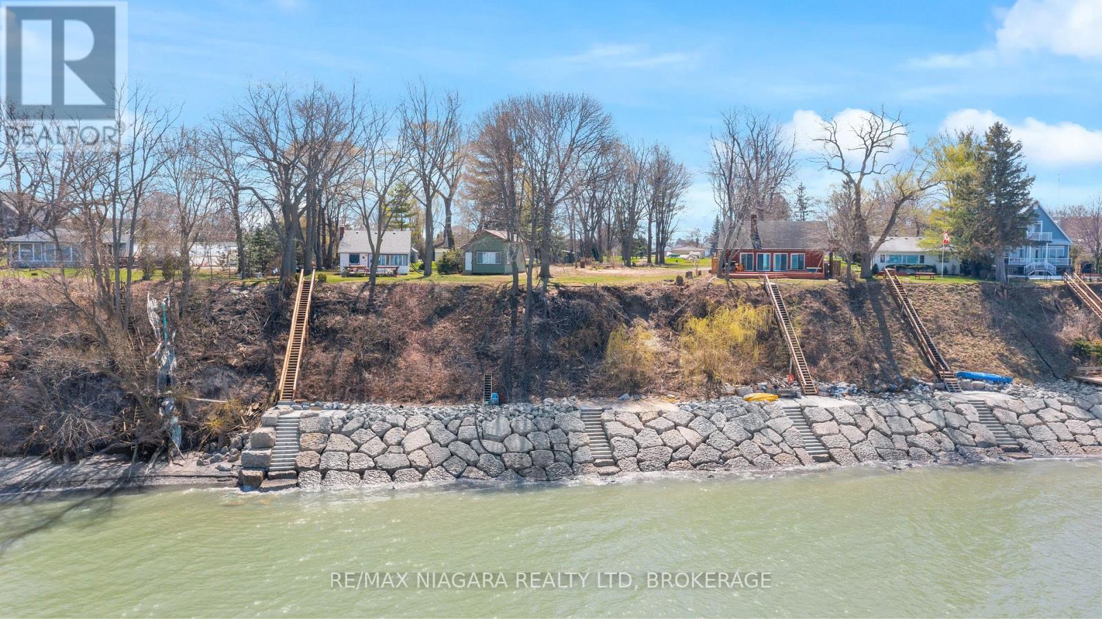 1204 Lakeshore Road W, St. Catharines (Rural Port), ON