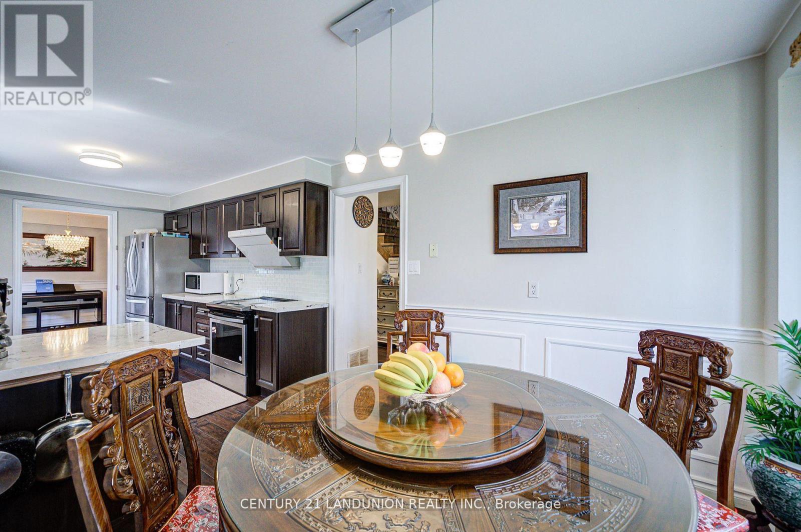 183 Willowbrook Road, Markham, ON - Indoor Photo Showing Dining Room