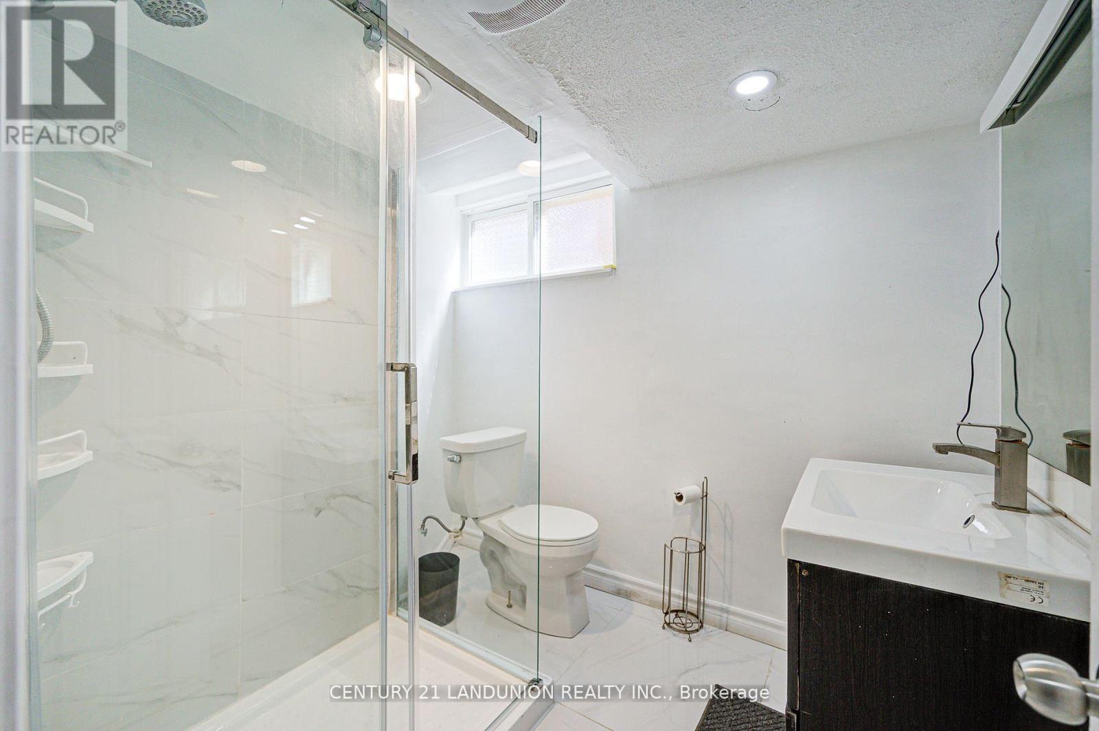 183 Willowbrook Road, Markham, ON - Indoor Photo Showing Bathroom