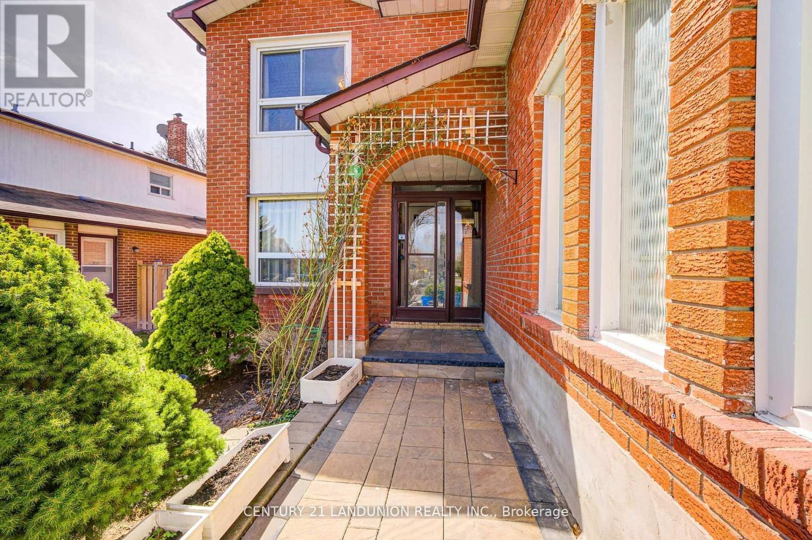 183 Willowbrook Road, Markham, ON - Outdoor