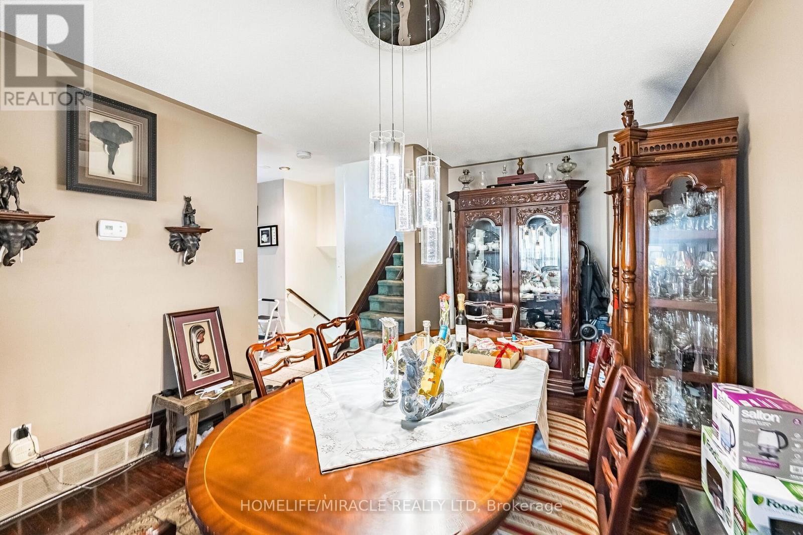 7150 Harwick Drive, Mississauga, ON - Indoor