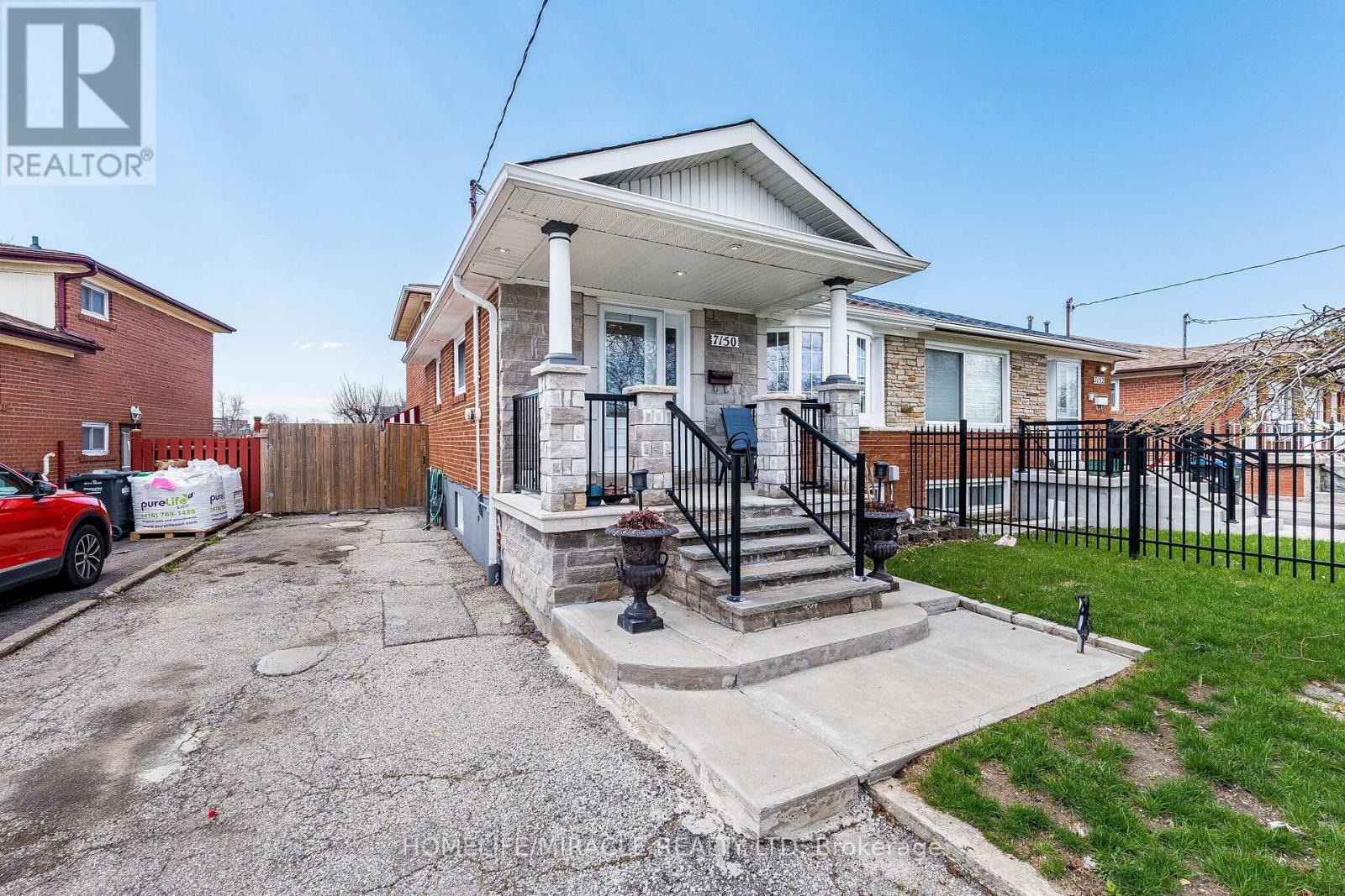 7150 Harwick Drive, Mississauga, ON - Outdoor