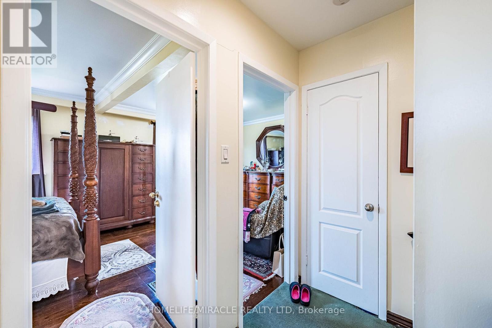 7150 Harwick Drive, Mississauga, ON - Indoor Photo Showing Other Room