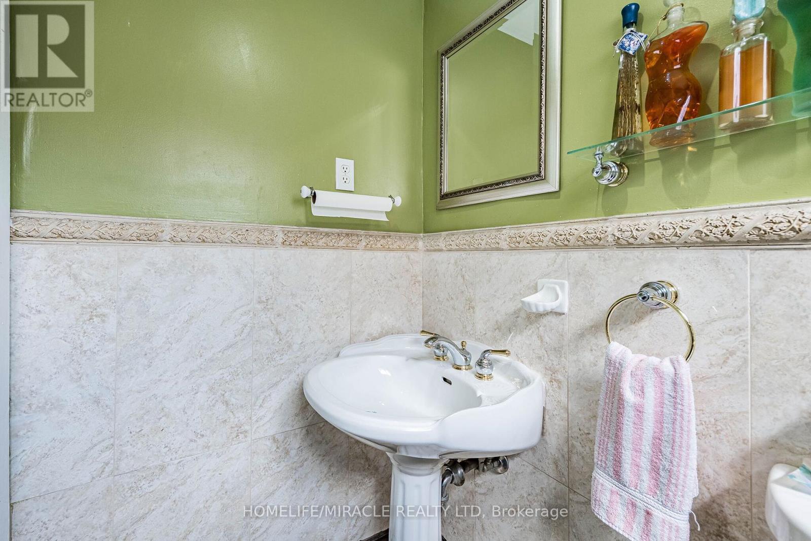 7150 Harwick Drive, Mississauga, ON - Indoor Photo Showing Bathroom
