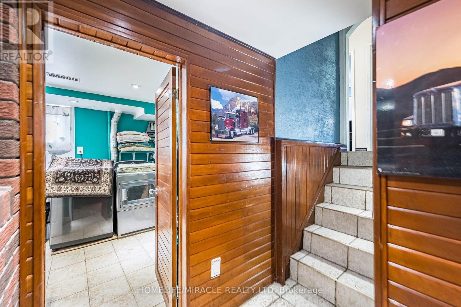 7150 Harwick Drive, Mississauga, ON - With Exterior