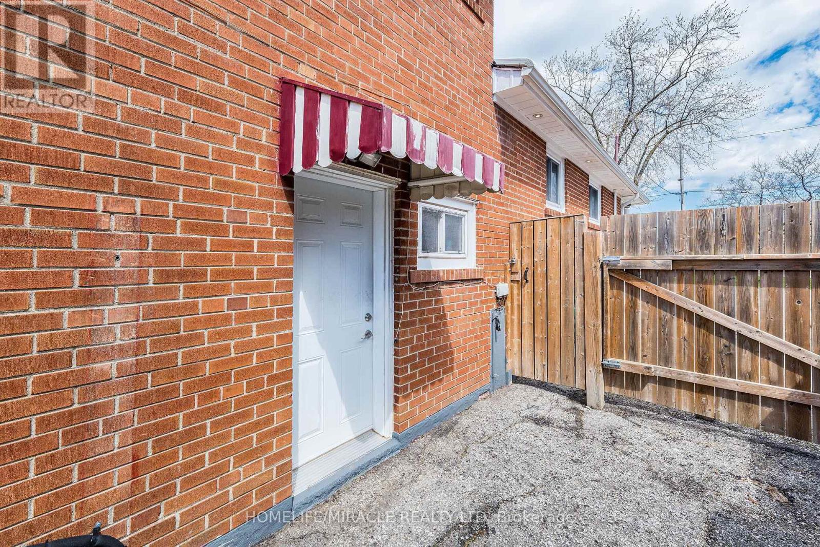 7150 Harwick Drive, Mississauga, ON - Outdoor With Exterior