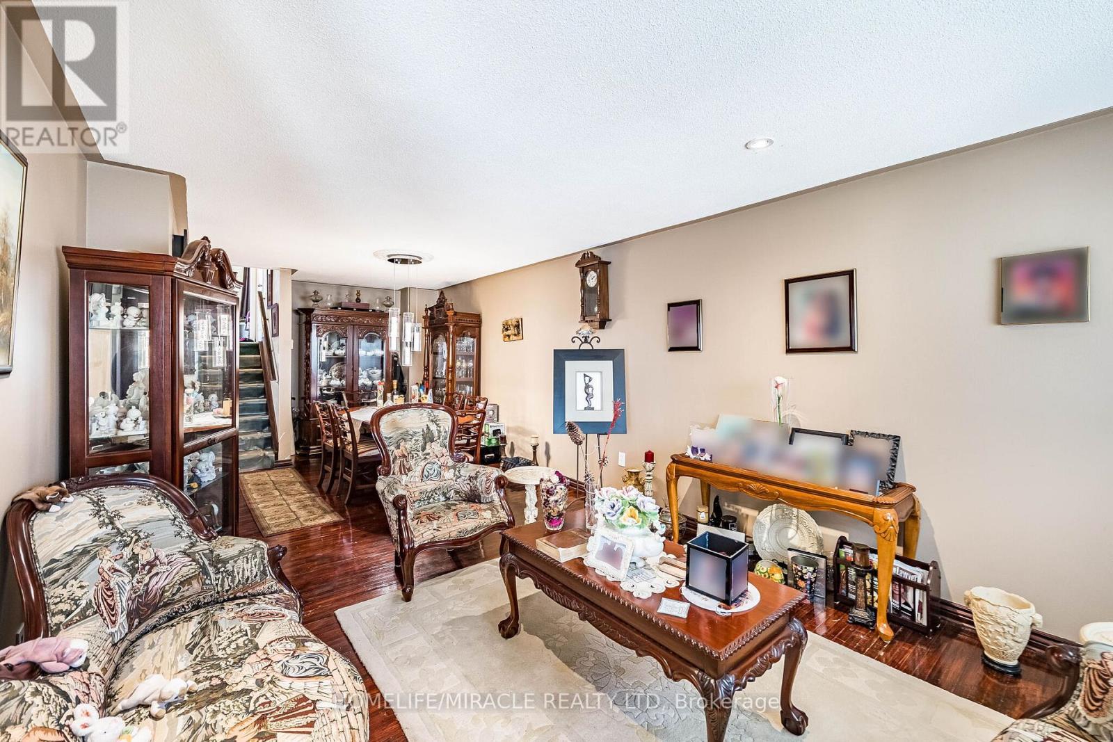 7150 Harwick Drive, Mississauga, ON - Indoor