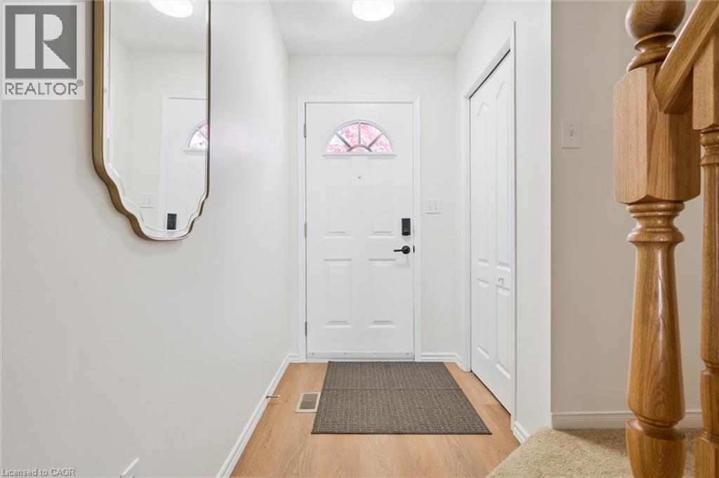 151 Clairfields Drive Unit# 3, Guelph, ON - Indoor Photo Showing Other Room