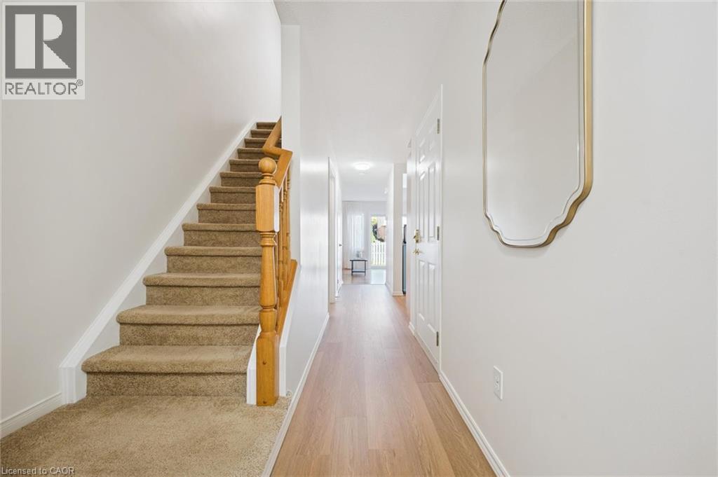 151 Clairfields Drive Unit# 3, Guelph, ON - Indoor Photo Showing Other Room