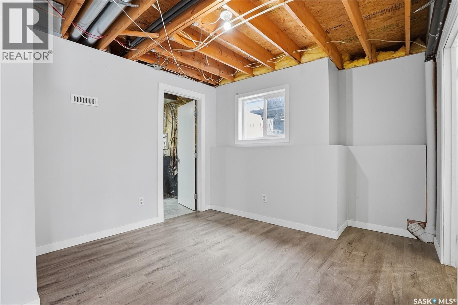 330 Carter Crescent, Saskatoon, SK - Indoor Photo Showing Other Room