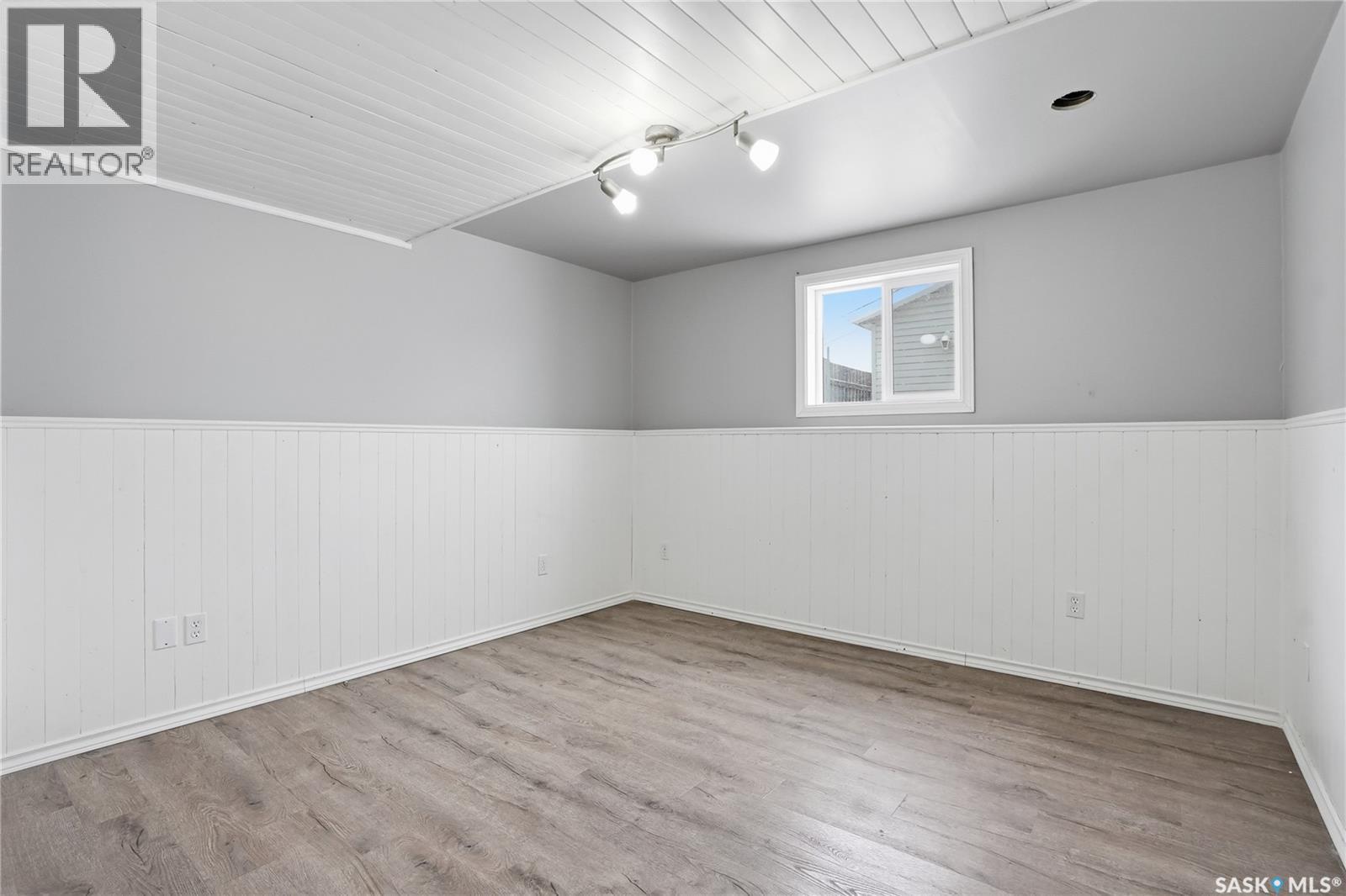 330 Carter Crescent, Saskatoon, SK - Indoor Photo Showing Other Room