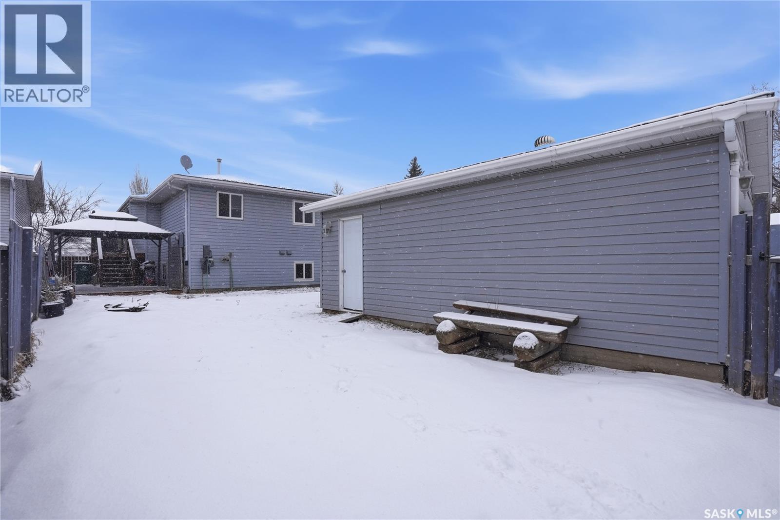 330 Carter Crescent, Saskatoon, SK - Outdoor With Exterior