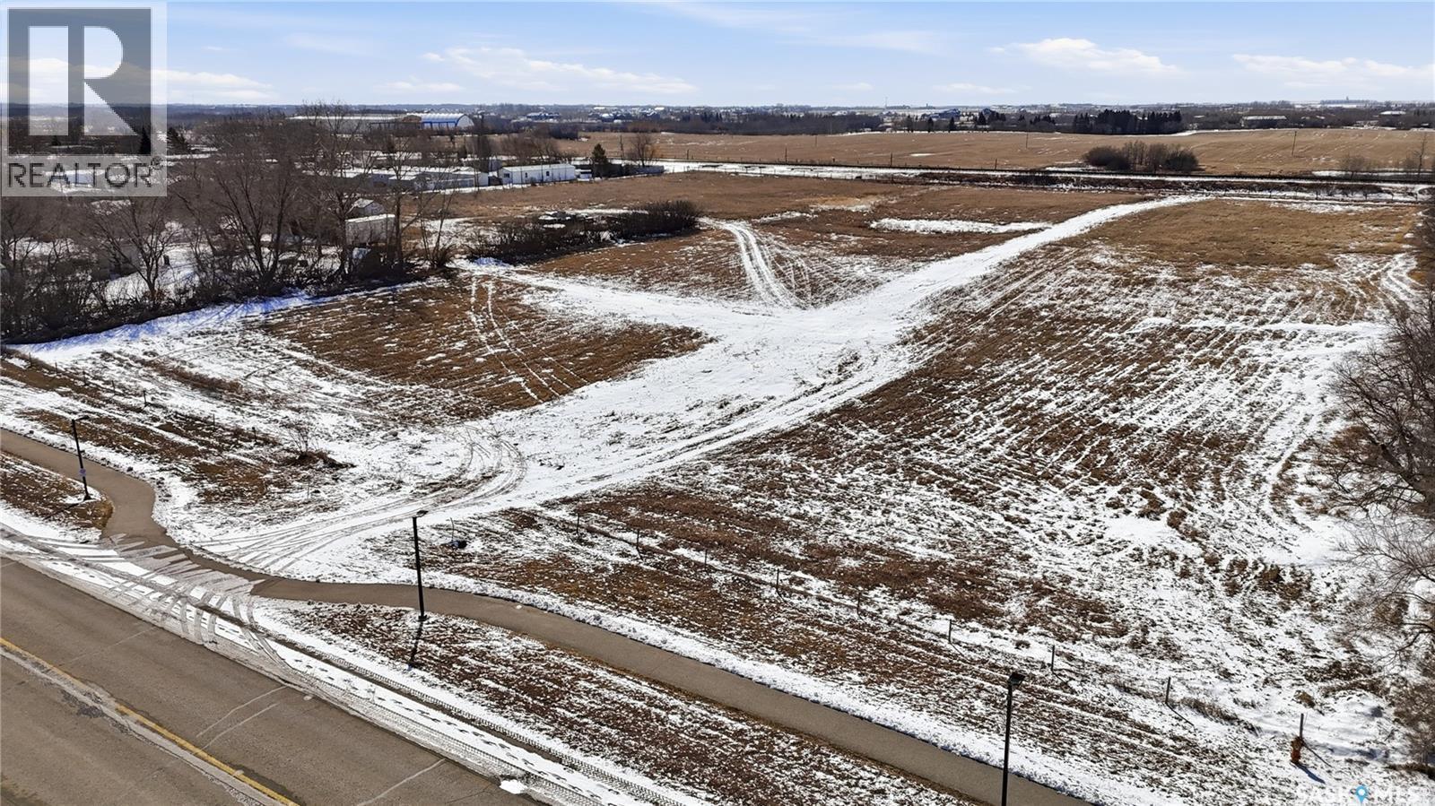 999 1St Avenue, Pilot Butte, SK