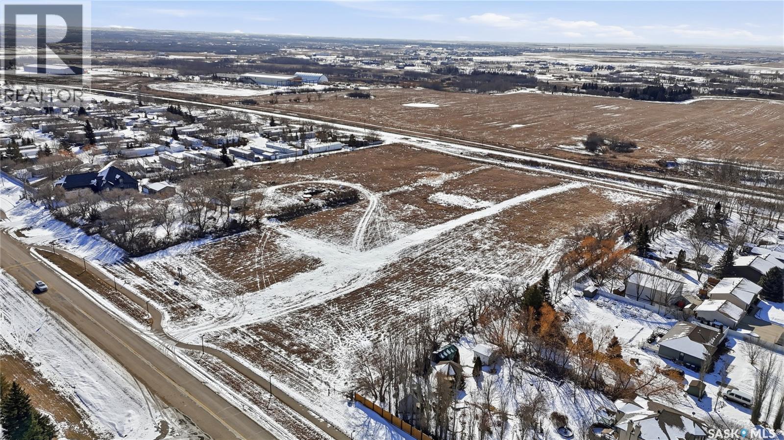 999 1St Avenue, Pilot Butte, SK