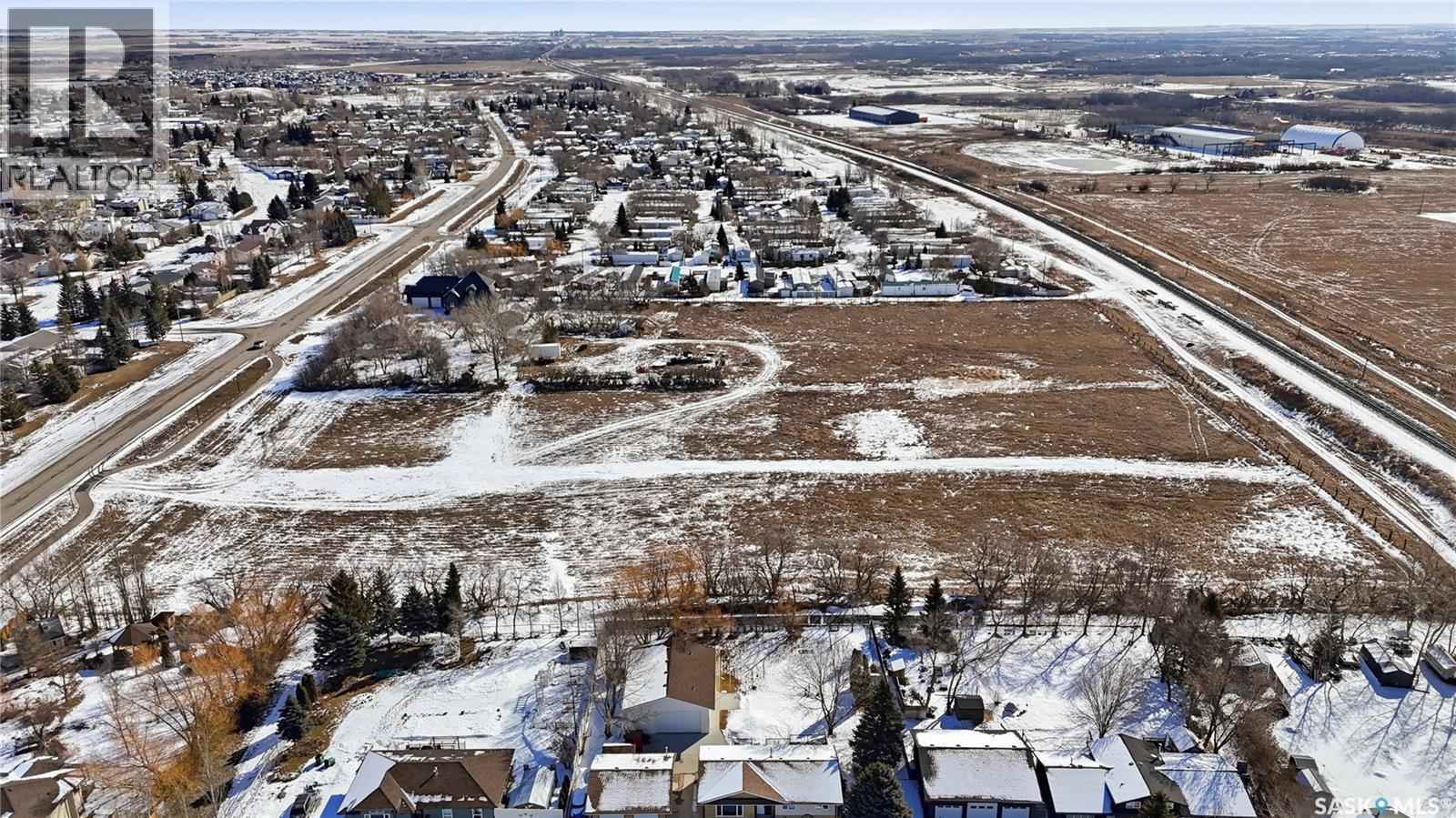 999 1St Avenue, Pilot Butte, SK