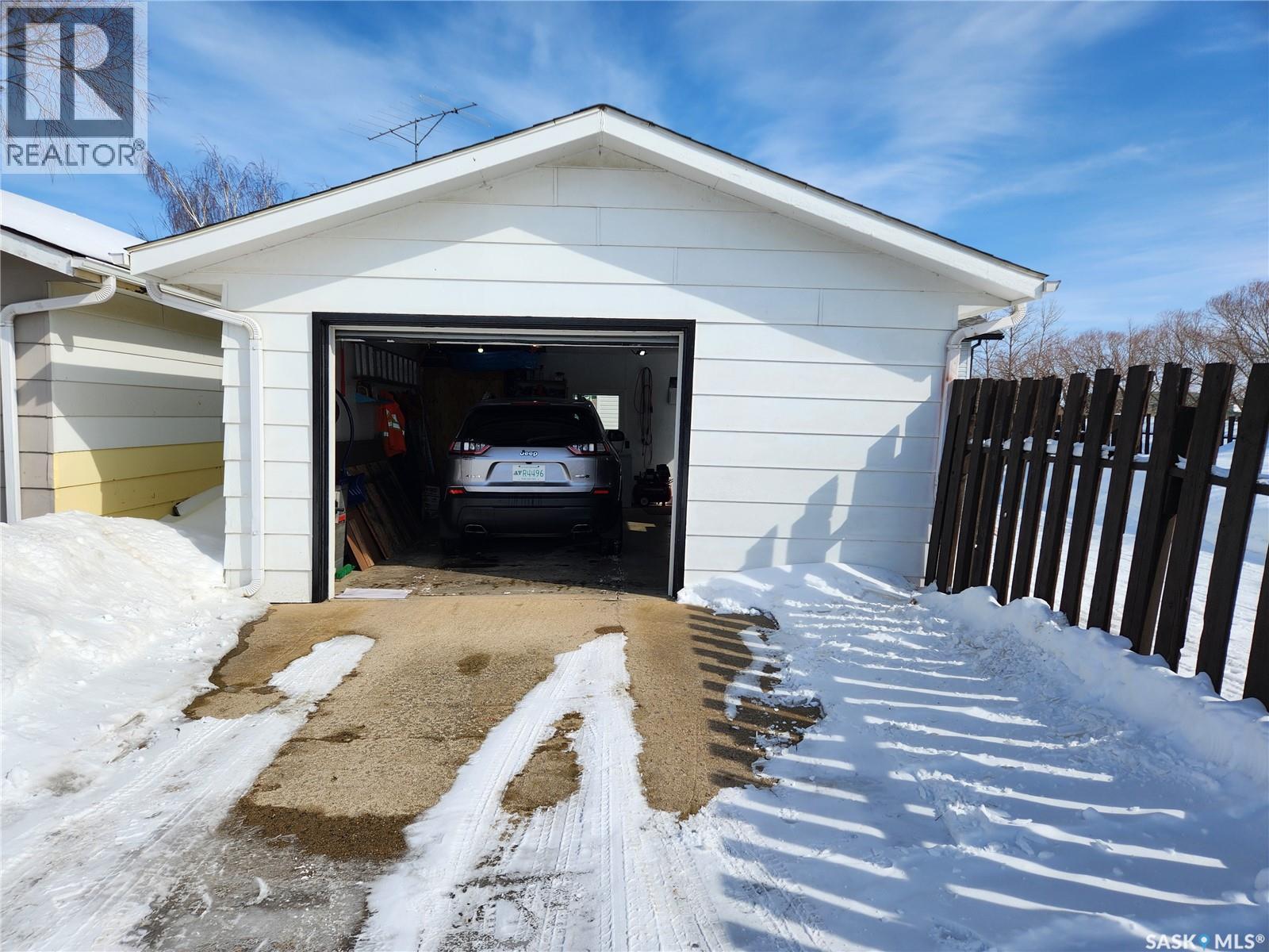 1 Evington Place, Tisdale, SK - Outdoor