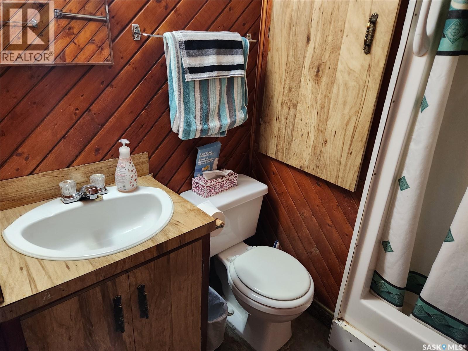 1 Evington Place, Tisdale, SK - Indoor Photo Showing Bathroom