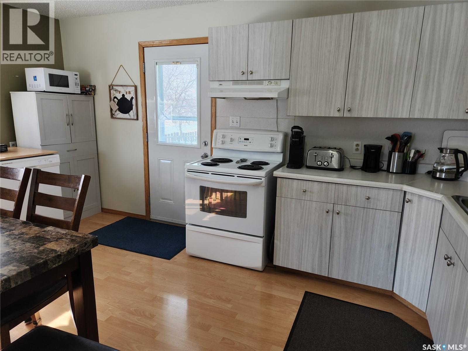 1 Evington Place, Tisdale, SK - Indoor Photo Showing Kitchen