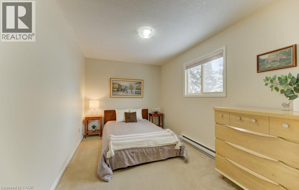 594 Hunters Place, Waterloo, ON - Indoor Photo Showing Bedroom