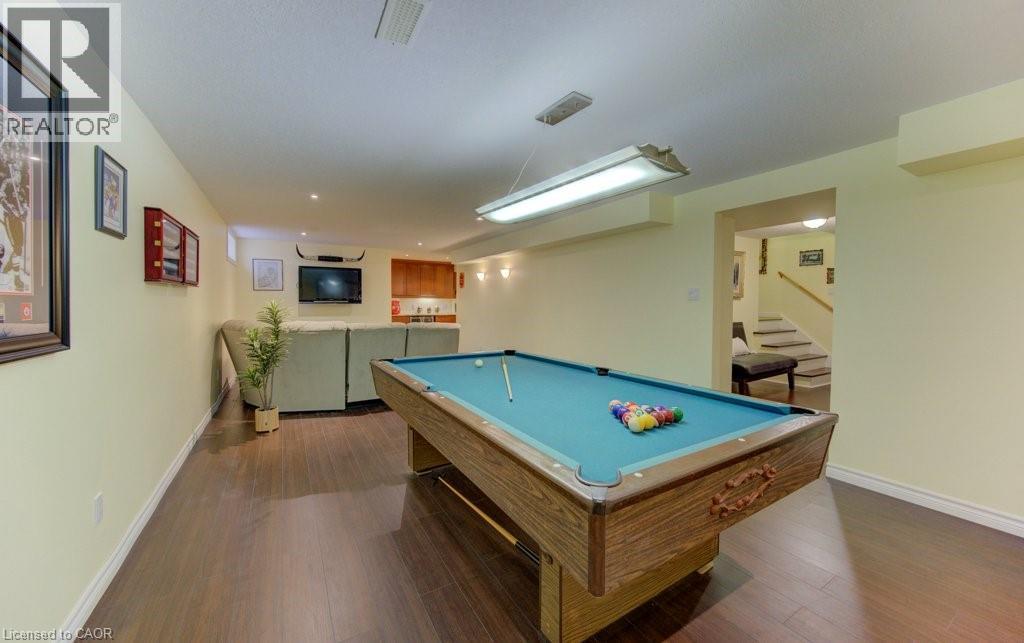 Pool game anyone? - 594 Hunters Place, Waterloo, ON - Indoor Photo Showing Other Room