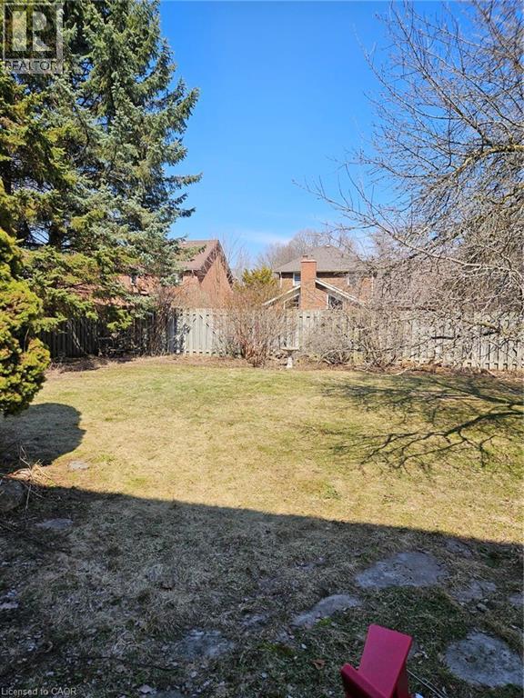 594 Hunters Place, Waterloo, ON - Outdoor With View