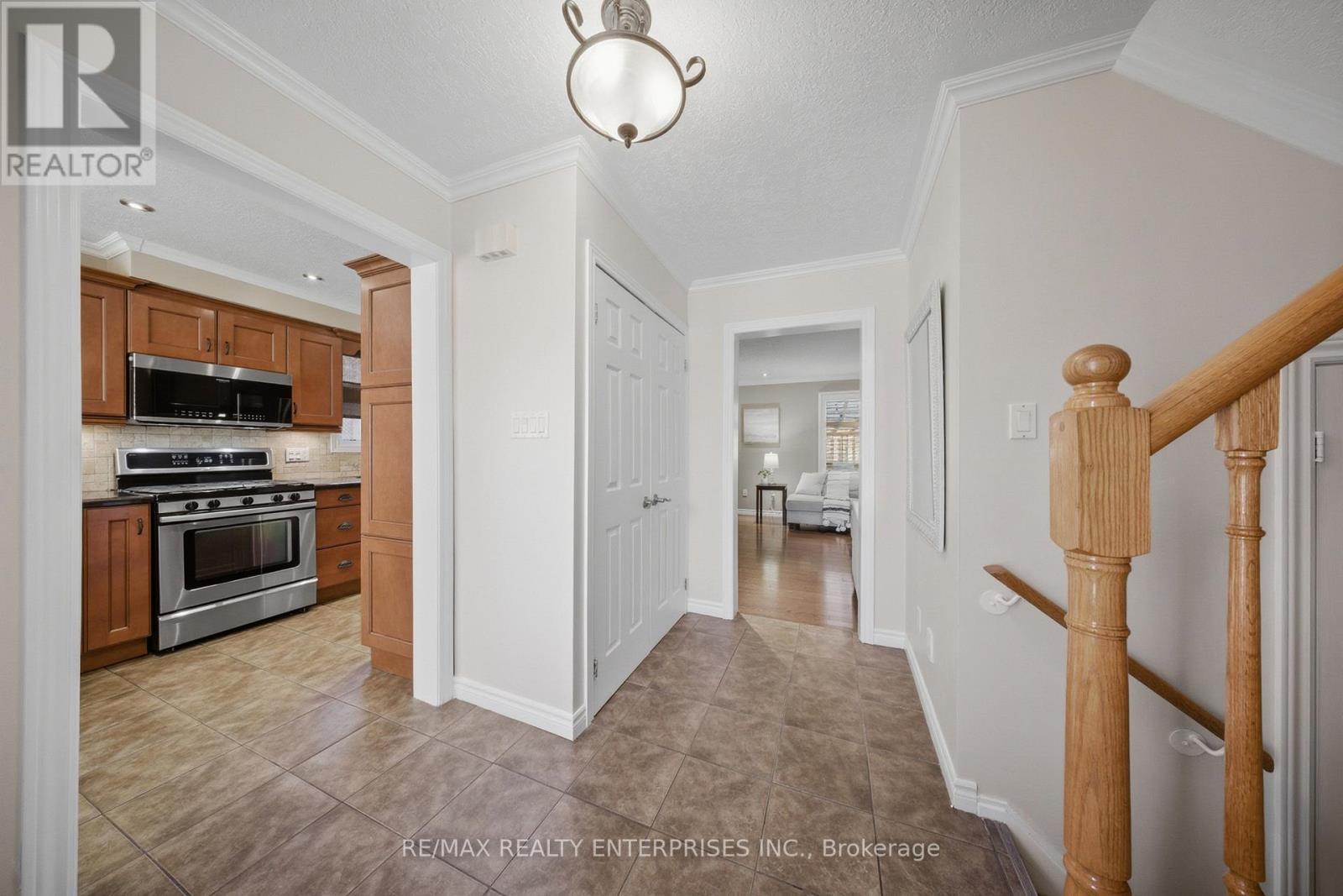 23 Cowan Boulevard, Cambridge, ON - Indoor