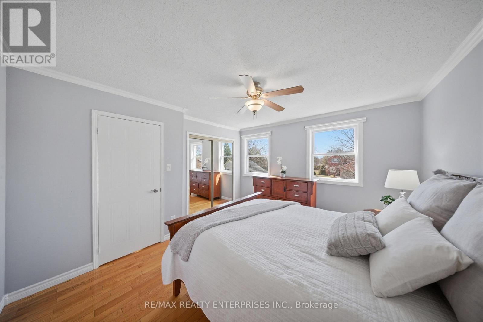 23 Cowan Boulevard, Cambridge, ON - Indoor Photo Showing Bedroom