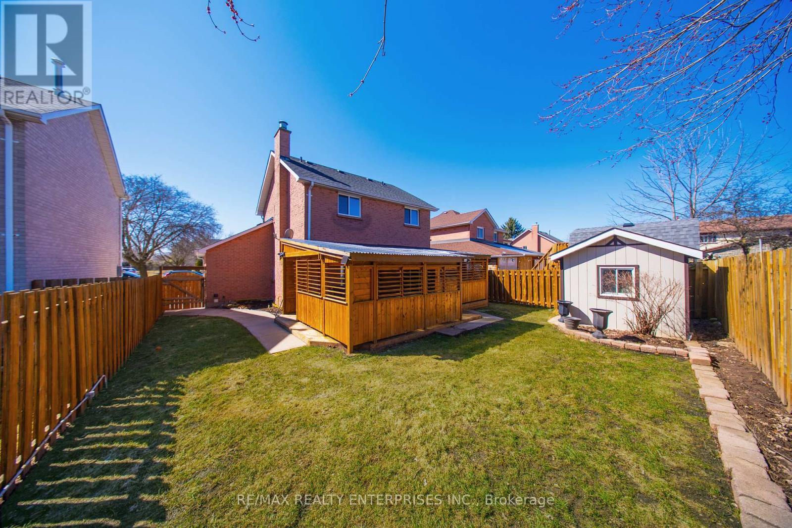 23 Cowan Boulevard, Cambridge, ON - Outdoor