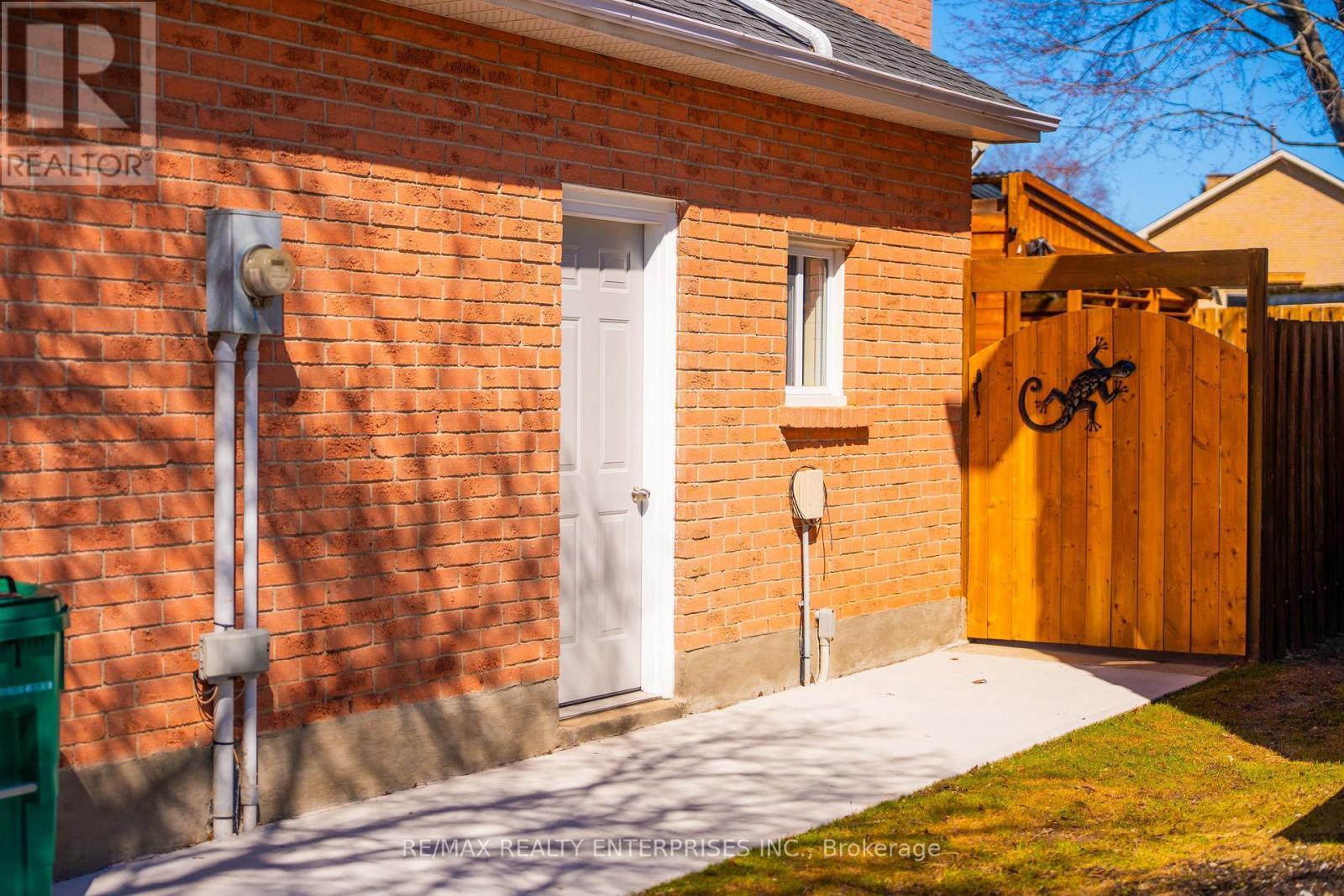 23 Cowan Boulevard, Cambridge, ON - Outdoor With Exterior