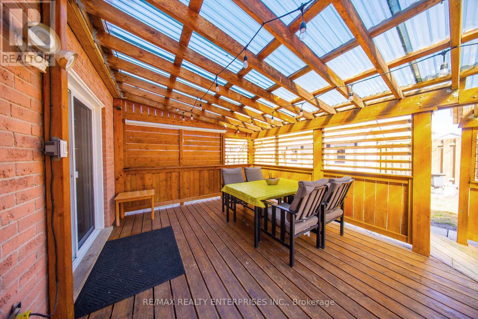 23 Cowan Boulevard, Cambridge, ON - Photo Showing Other Room