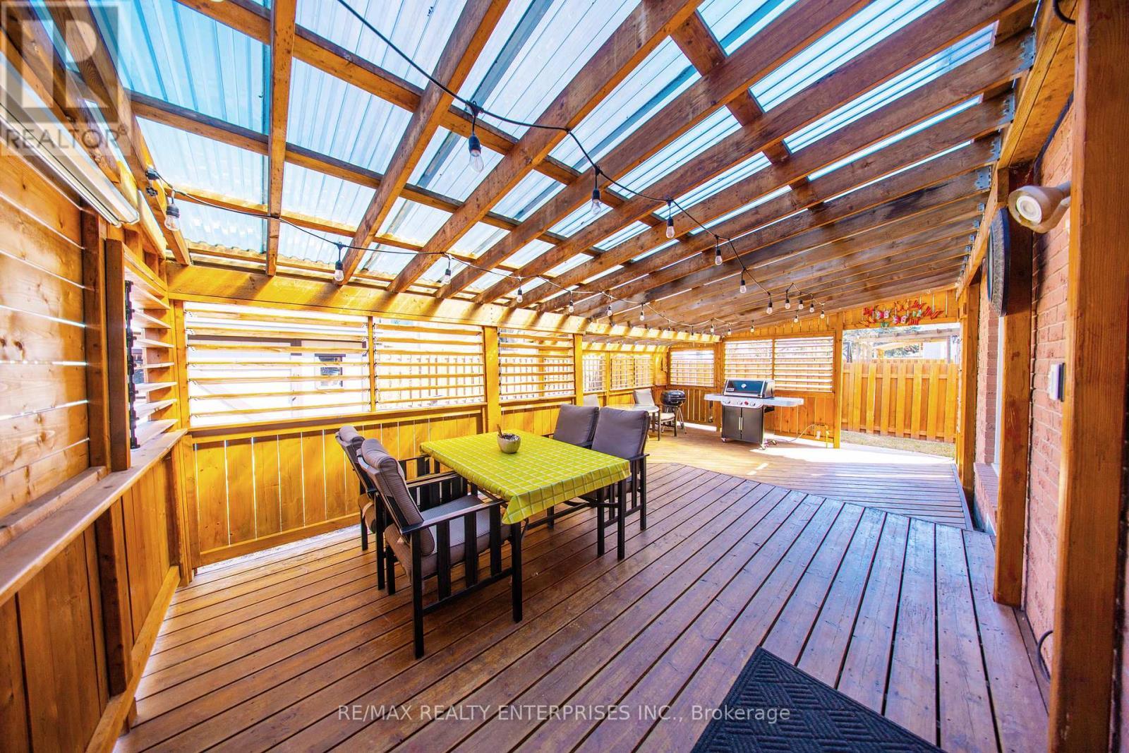 23 Cowan Boulevard, Cambridge, ON - Photo Showing Other Room