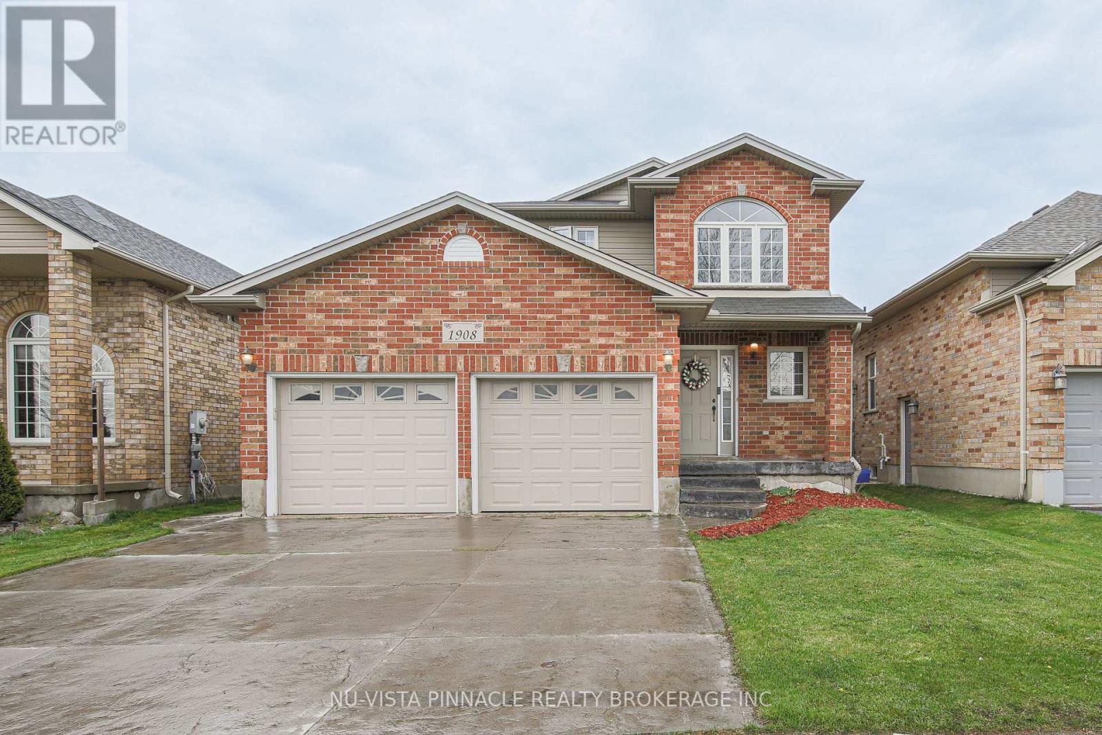 1908 Coronation Drive, London North (North E), ON - Outdoor