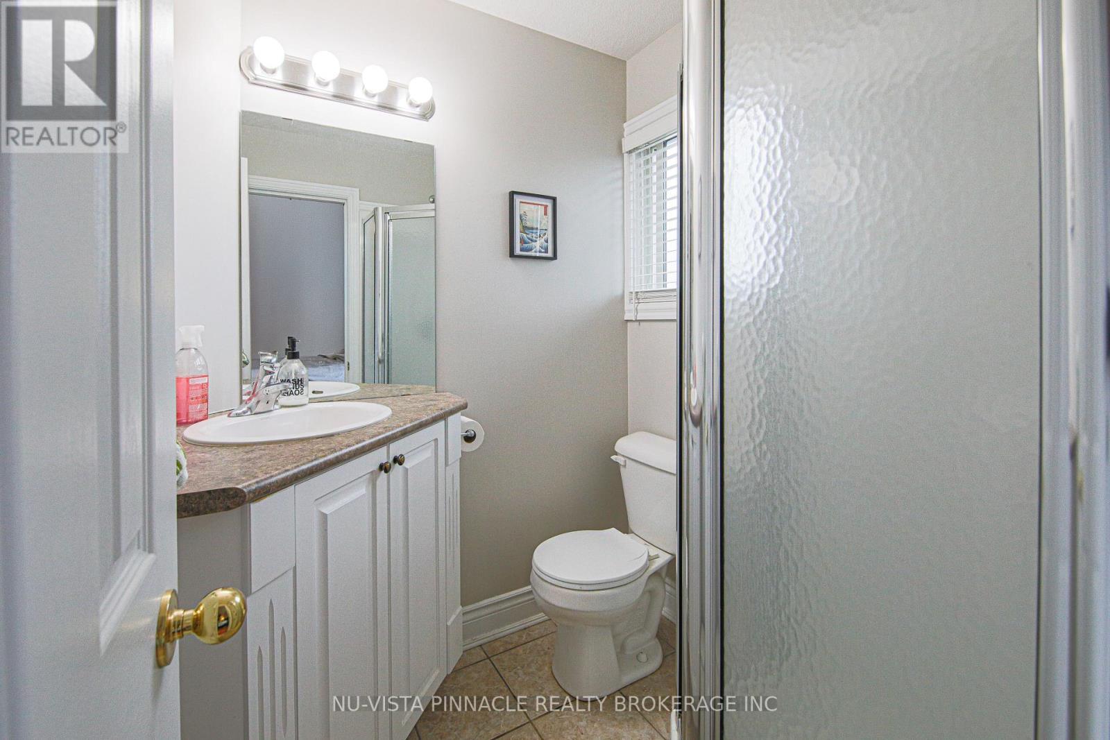 1908 Coronation Drive, London North (North E), ON - Indoor Photo Showing Bathroom