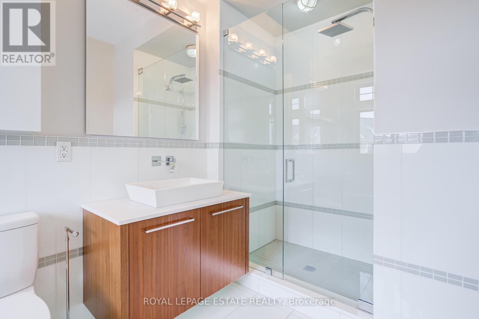 Primary 4 pc en-suite - 66 Compass Way, Mississauga, ON - Indoor Photo Showing Bathroom