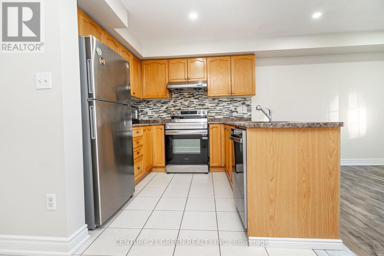 449 Aspendale Crescent, Mississauga, ON - Indoor Photo Showing Kitchen