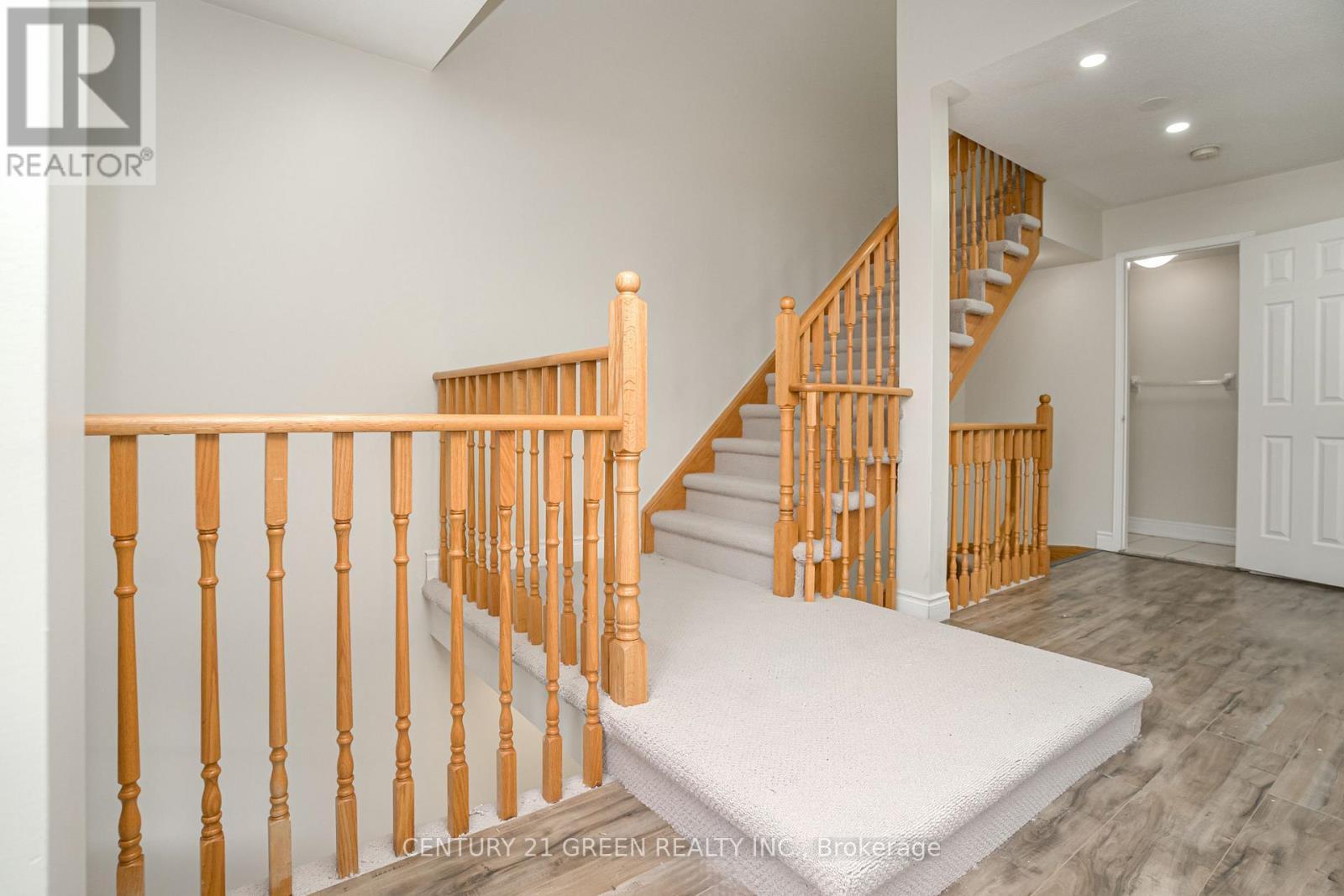 449 Aspendale Crescent, Mississauga, ON - Indoor Photo Showing Other Room